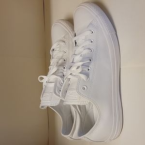 Converse leather white.